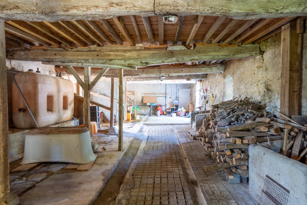 Storage (old stables)